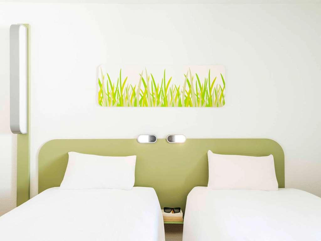 Hotel Ibis Styles Centre Bretagne 3*