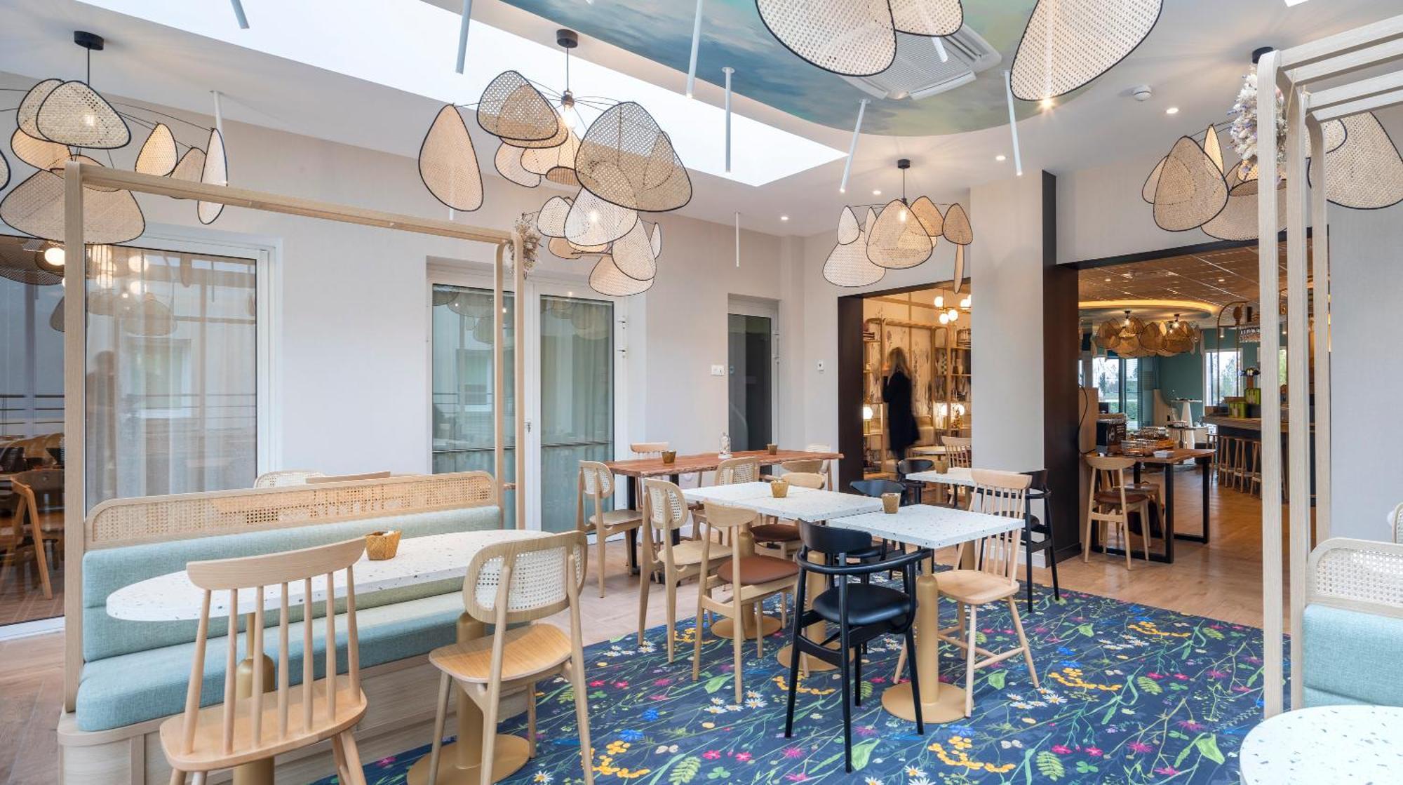 Ibis Styles Centre Bretagne Hotel 3*
