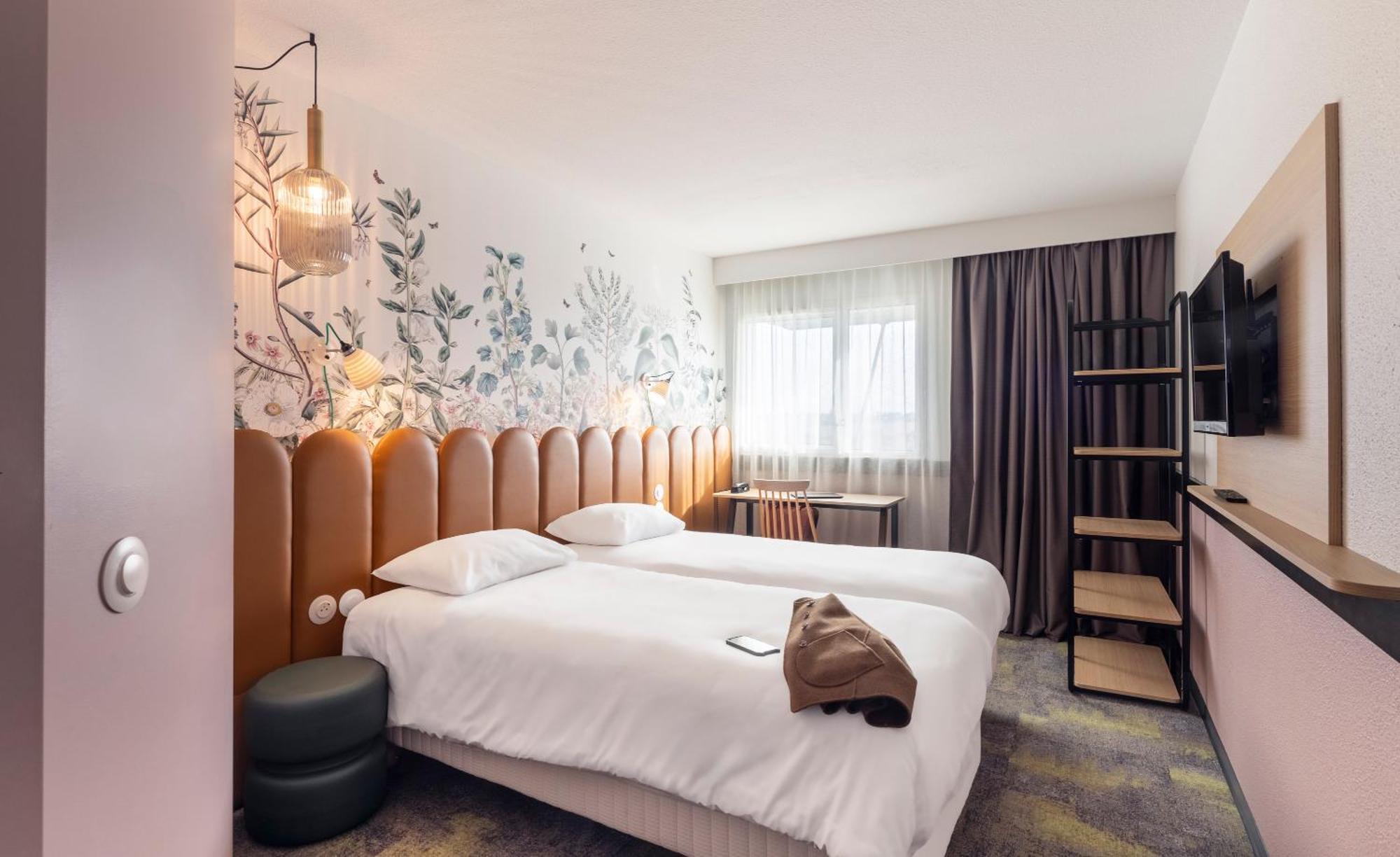 Ibis Styles Centre Bretagne Hotel 3*