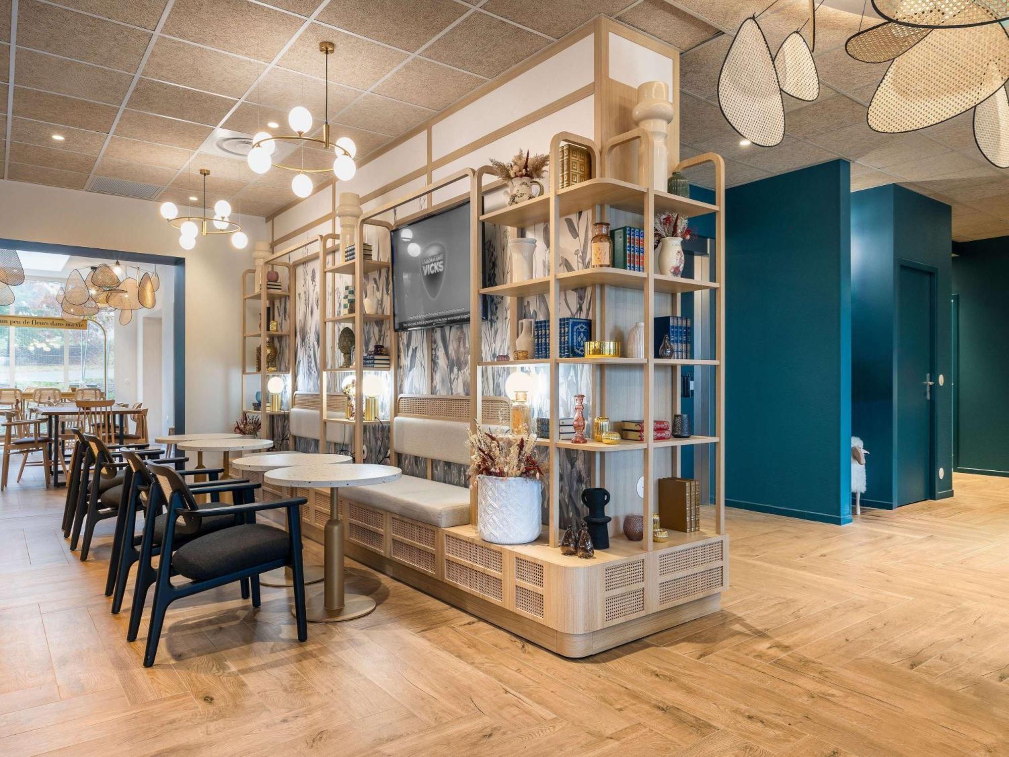 Ibis Styles Centre Bretagne Hotel 3*