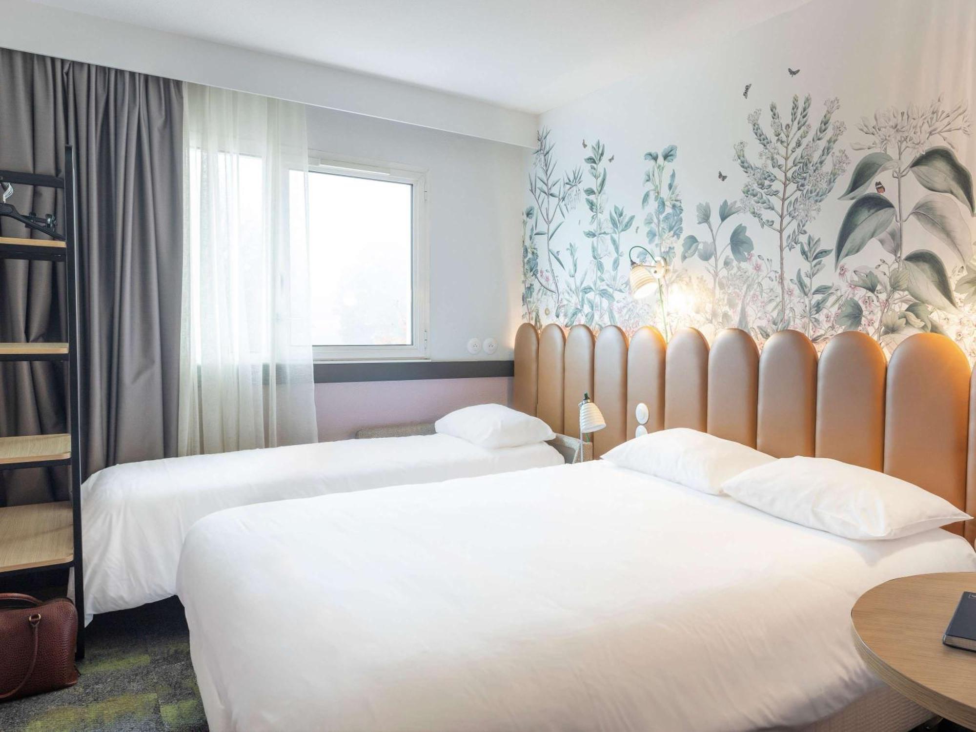 Ibis Styles Centre Bretagne Hotel
